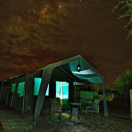 Готель Brandberg Rest Camp Uis Екстер'єр фото