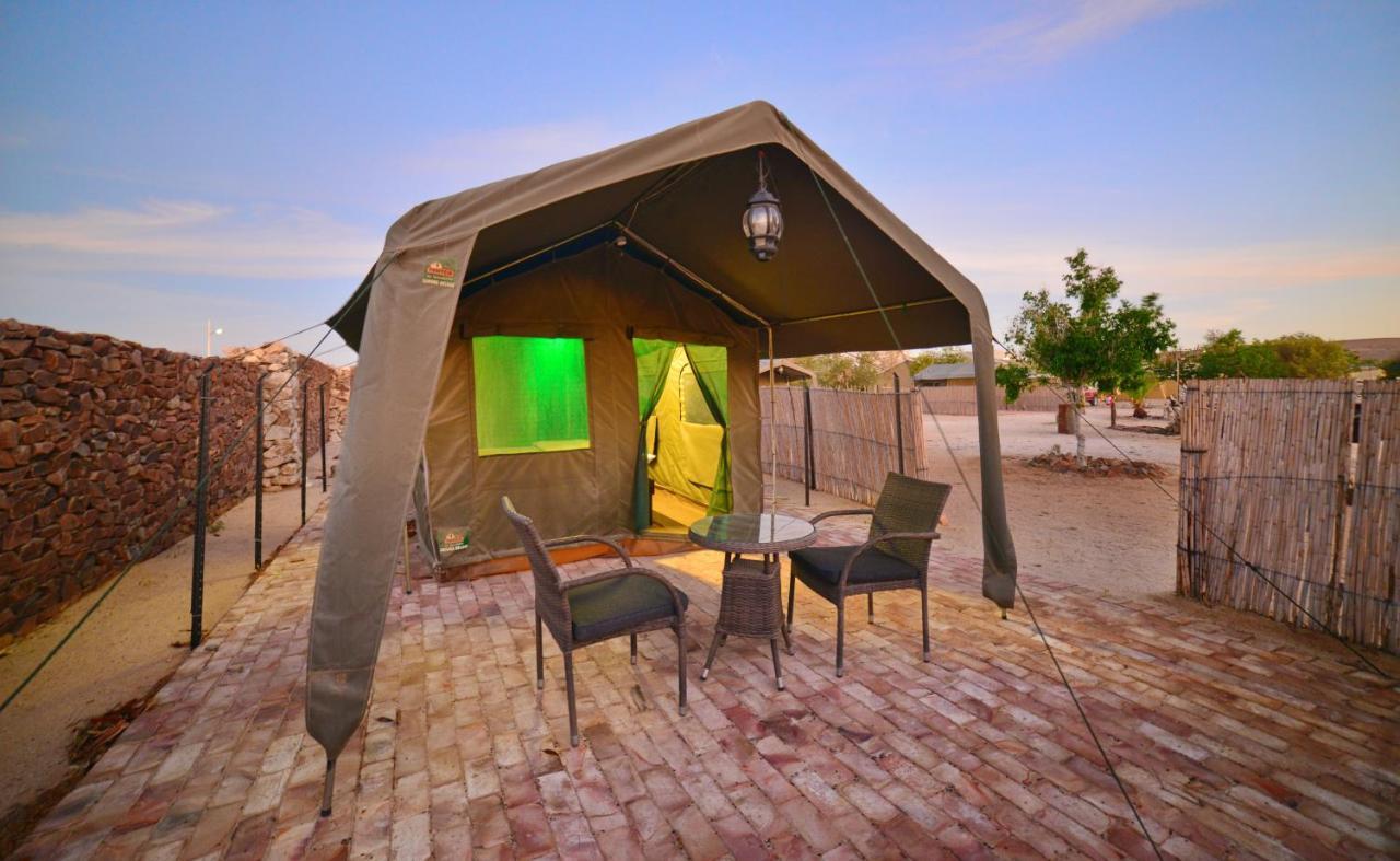 Готель Brandberg Rest Camp Uis Екстер'єр фото