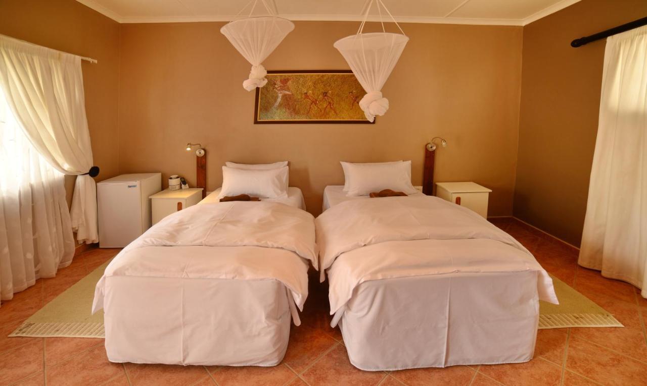 Готель Brandberg Rest Camp Uis Екстер'єр фото