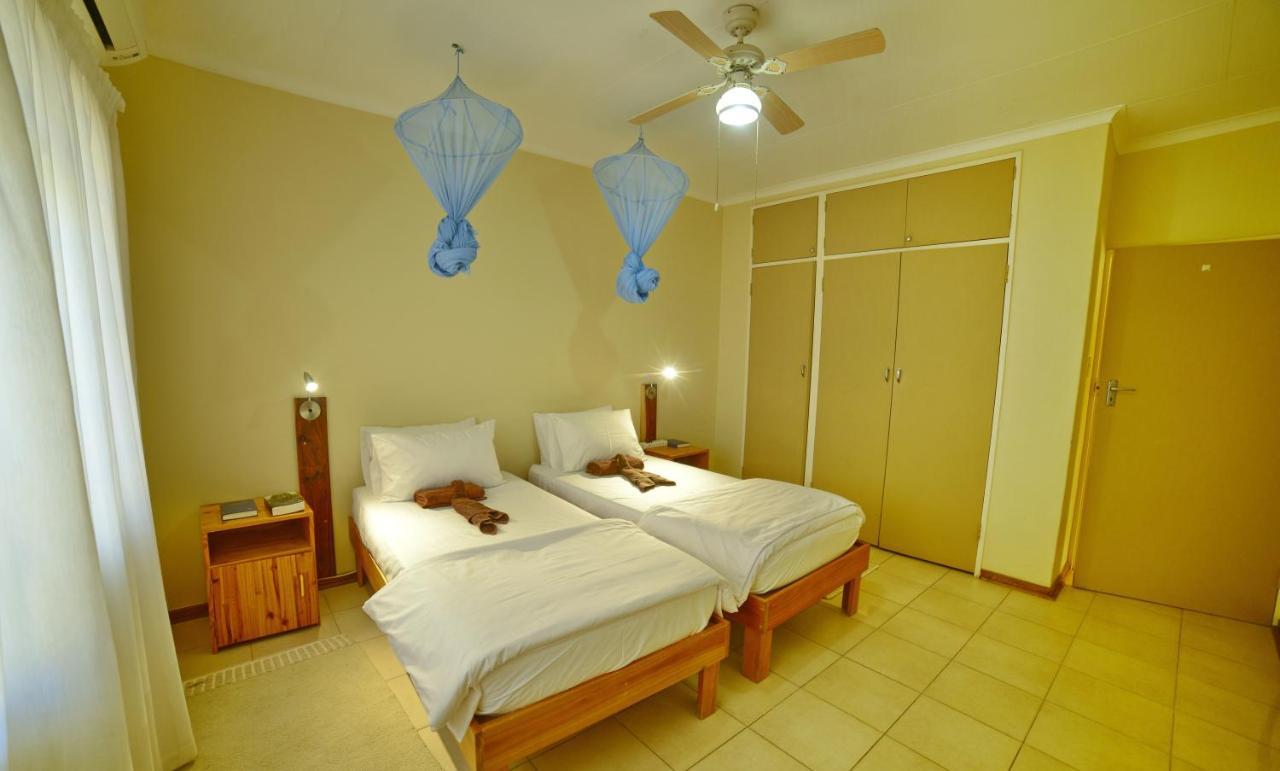 Готель Brandberg Rest Camp Uis Екстер'єр фото