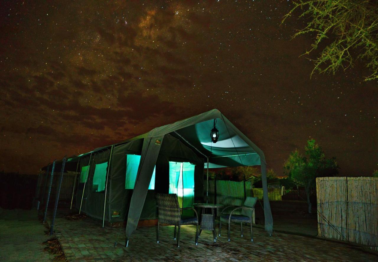 Готель Brandberg Rest Camp Uis Екстер'єр фото