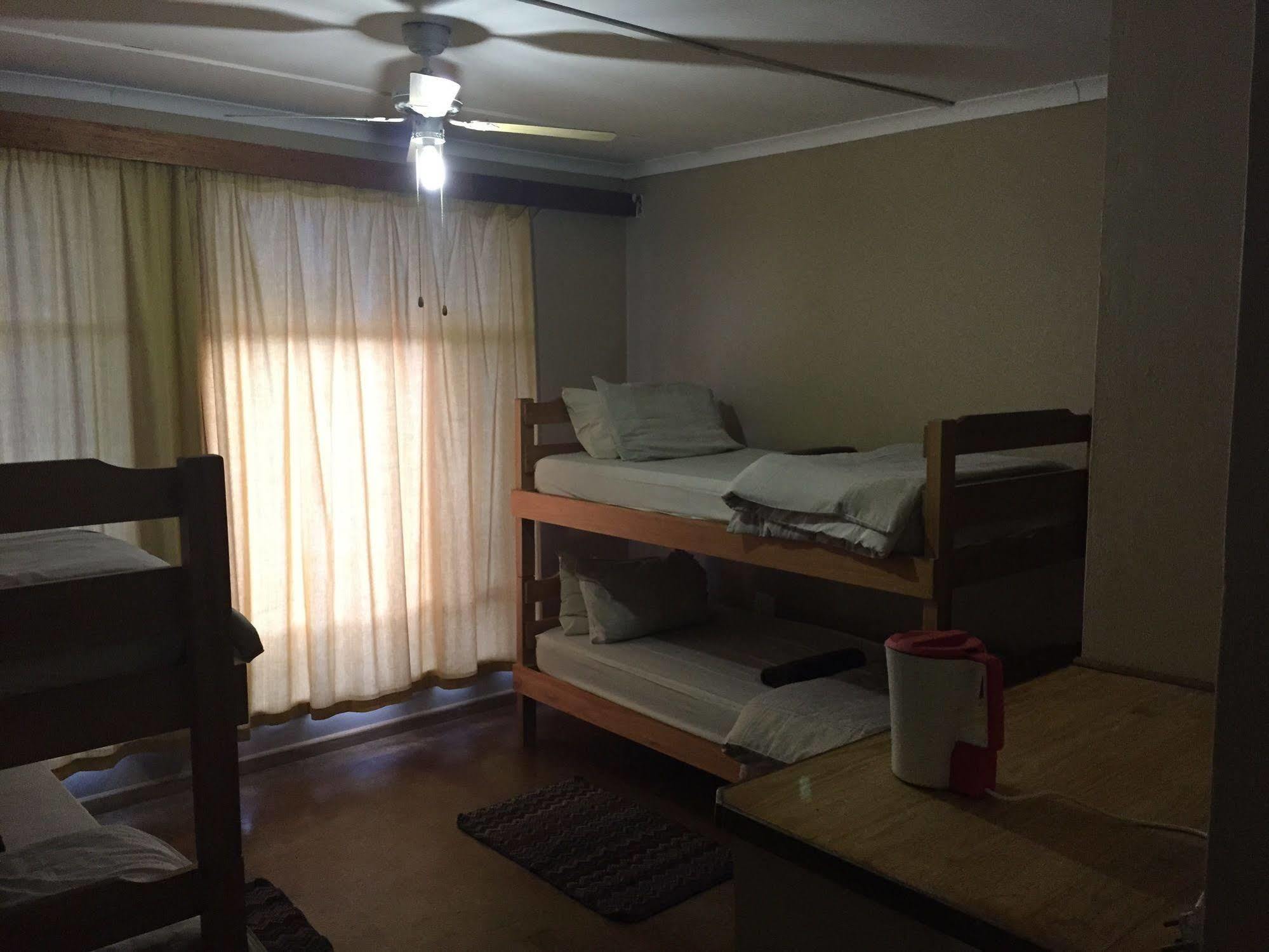 Готель Brandberg Rest Camp Uis Екстер'єр фото